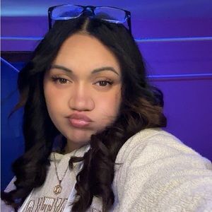 Meet your Posher, Tierra